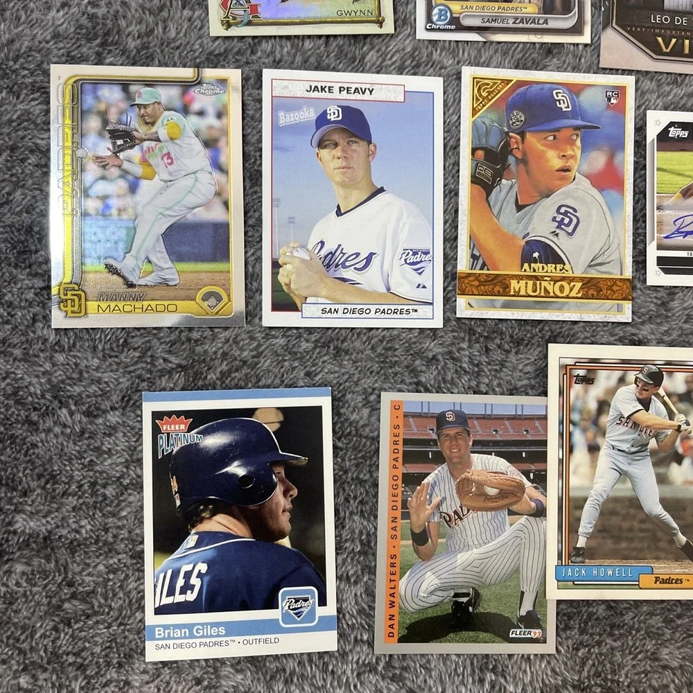 San Diego Padres Baseball 24 Card Lot - Auto, RC, Stars,‎ Inserts, Parallels
